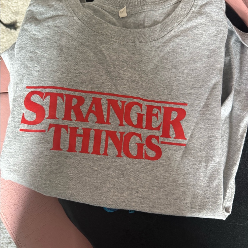 Stranger Things Gray Tee with Red Logo | Size S